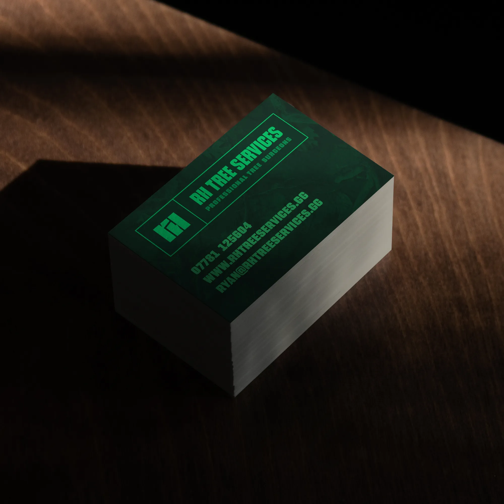 Business card print design for a Guernsey tree surgeon